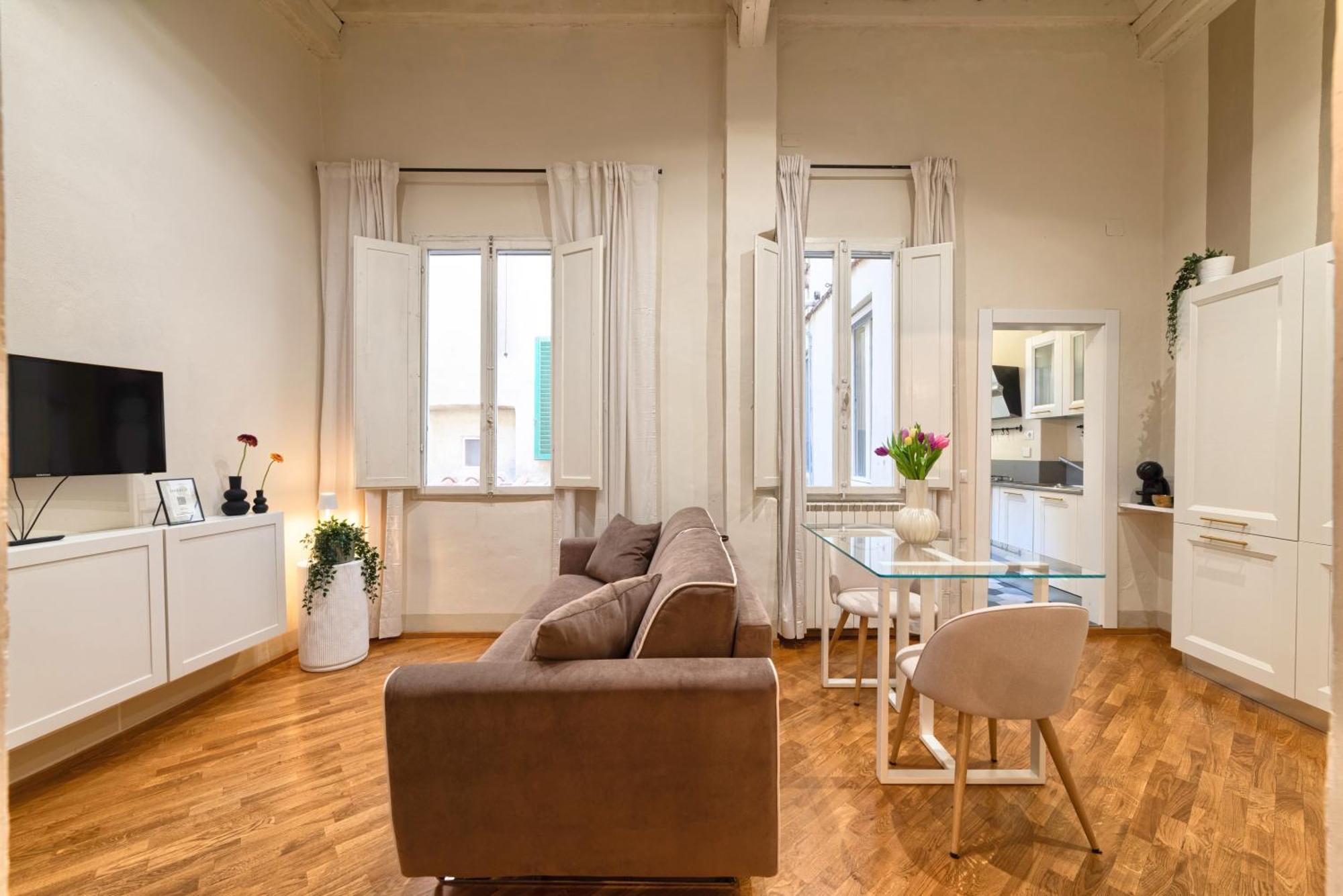 Apartment Loggia 17